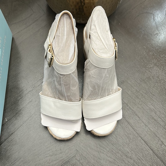 LIFESTRIDE Tango Wedge Espadrilles - Picture 5 of 13